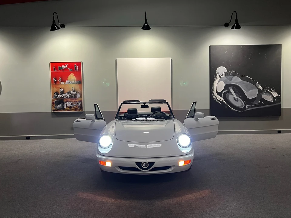 1992 Alfa Romeo Series 4 - Image 16 of 31