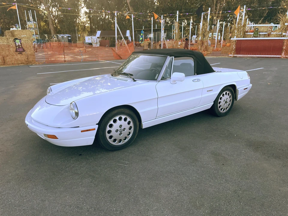 1992 Alfa Romeo Series 4 - Image 2 of 31