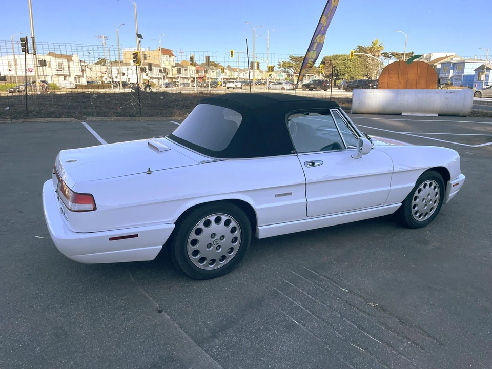 1992 Alfa Romeo Series 4 - Image 10 of 31