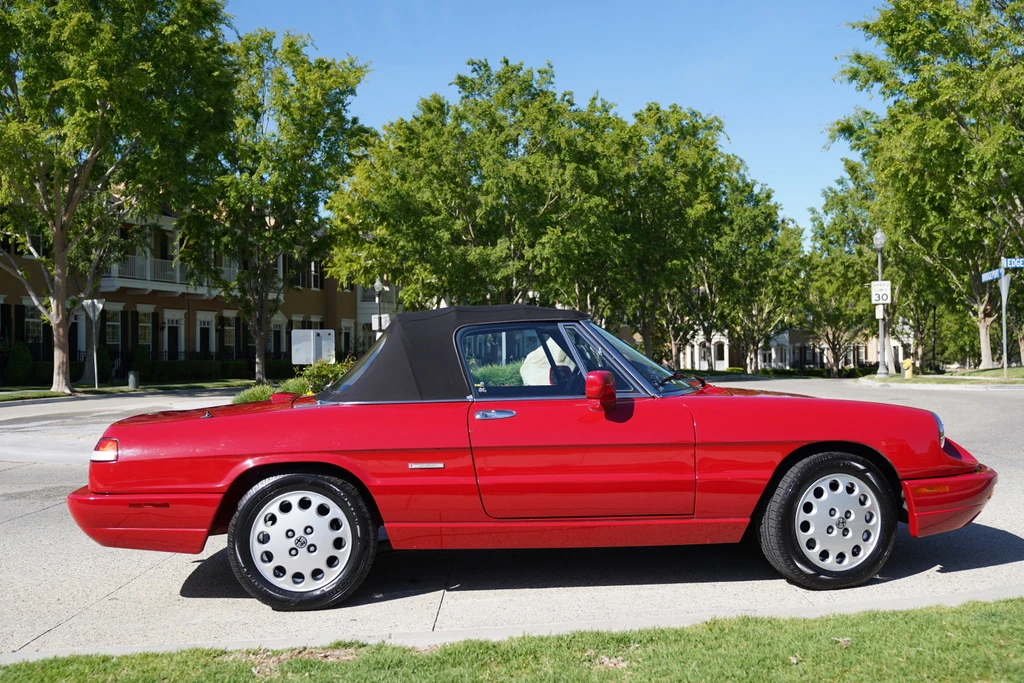 1992 Alfa Romeo Series 4 - Image 13 of 31