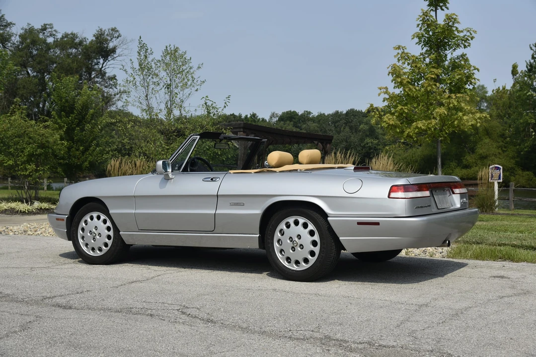 1992 Alfa Romeo Series 4 - Image 10 of 31