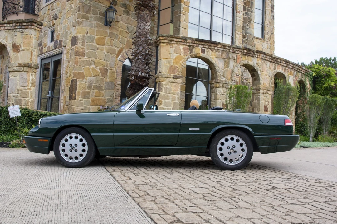 1992 Alfa Romeo Series 4 - Image 17 of 31