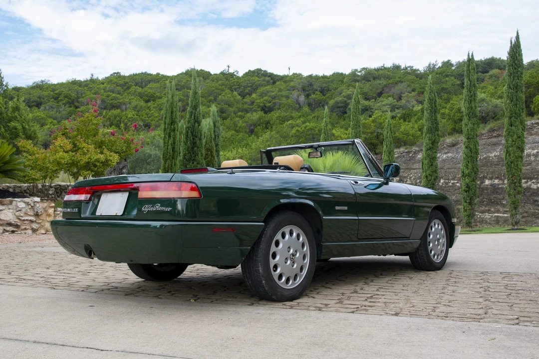 1992 Alfa Romeo Series 4 - Image 9 of 31