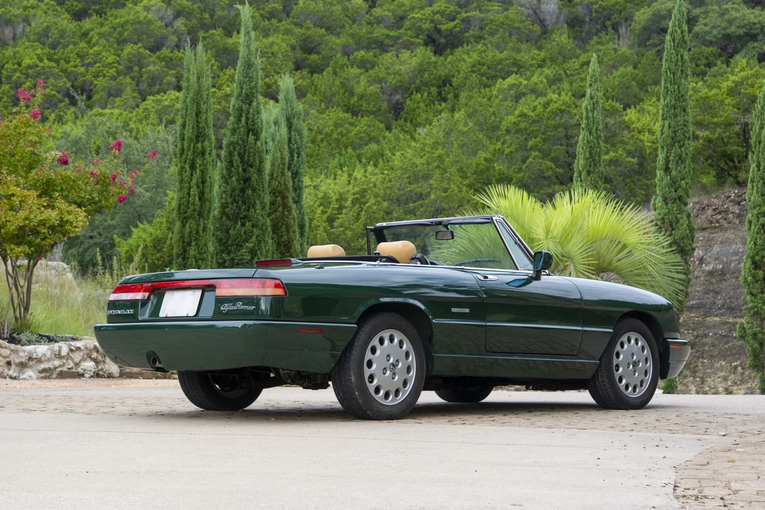 1992 Alfa Romeo Series 4 - Image 8 of 31