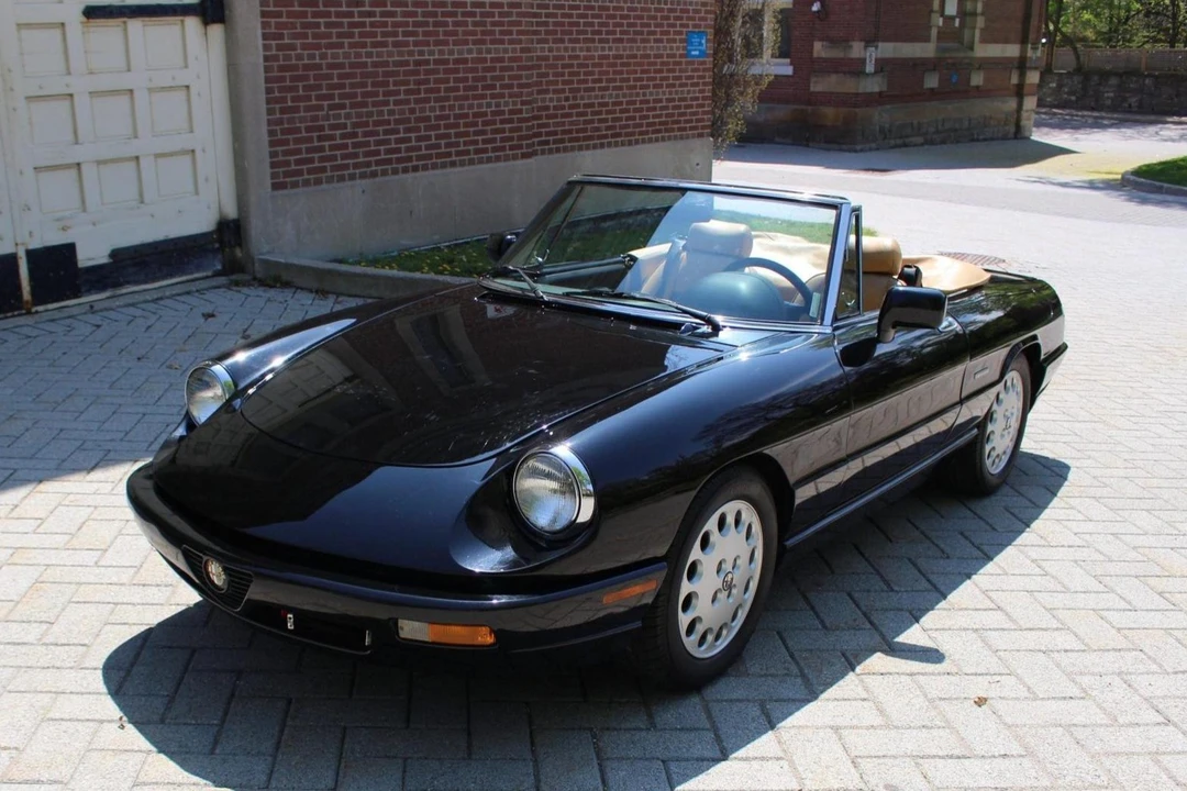 1992 Alfa Romeo Series 4 - Image 1 of 31