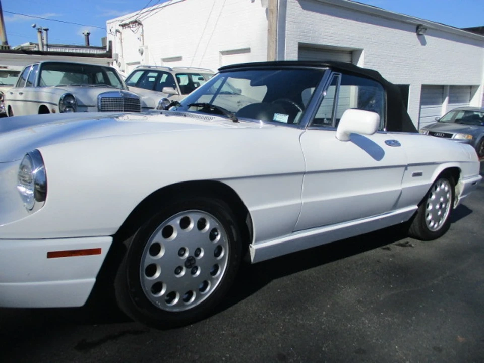 1992 Alfa Romeo Series 4 - Image 6 of 31