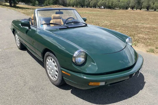 1992 Alfa Romeo Spider Veloce