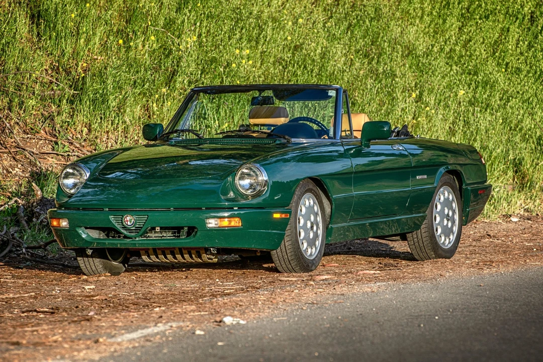 1992 Alfa Romeo Series 4 - Image 2 of 31