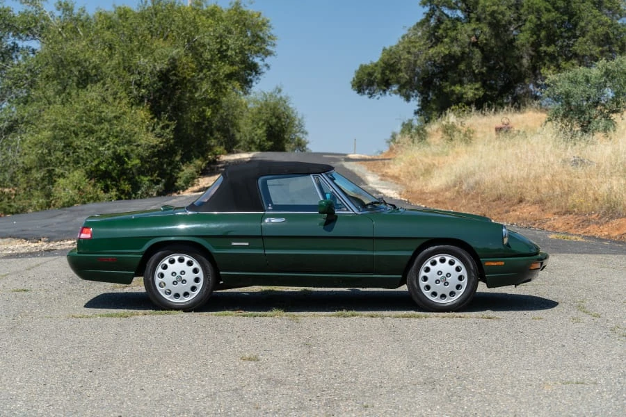 1992 Alfa Romeo Series 4 - Image 2 of 31