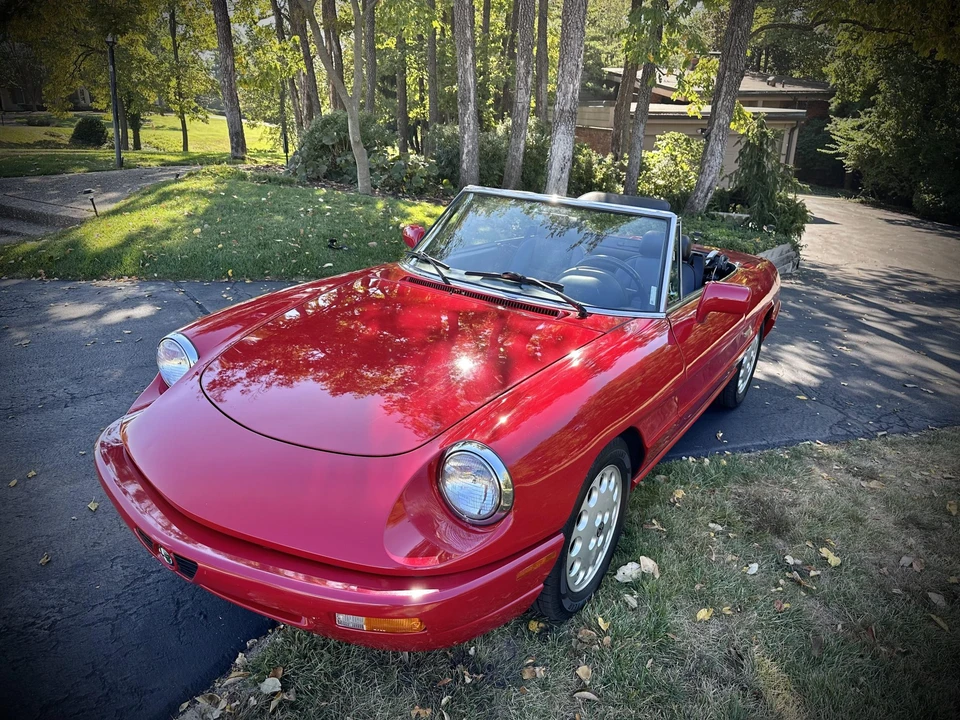 1992 Alfa Romeo Series 4 - Image 2 of 31