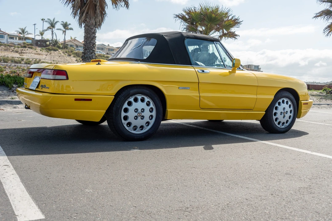 1992 Alfa Romeo Series 4 - Image 16 of 31