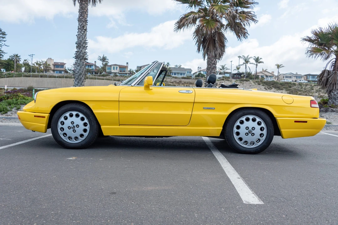 1992 Alfa Romeo Series 4 - Image 10 of 31