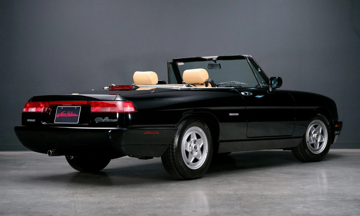 1992 Alfa Romeo Series 4 - Image 10 of 31
