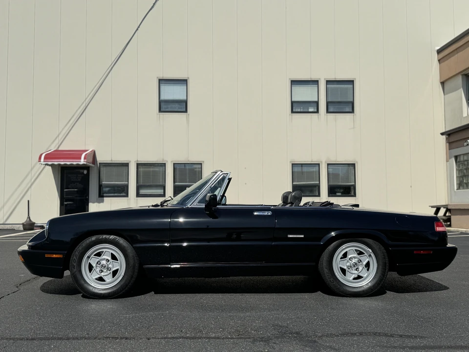 1992 Alfa Romeo Series 4 - Image 8 of 31