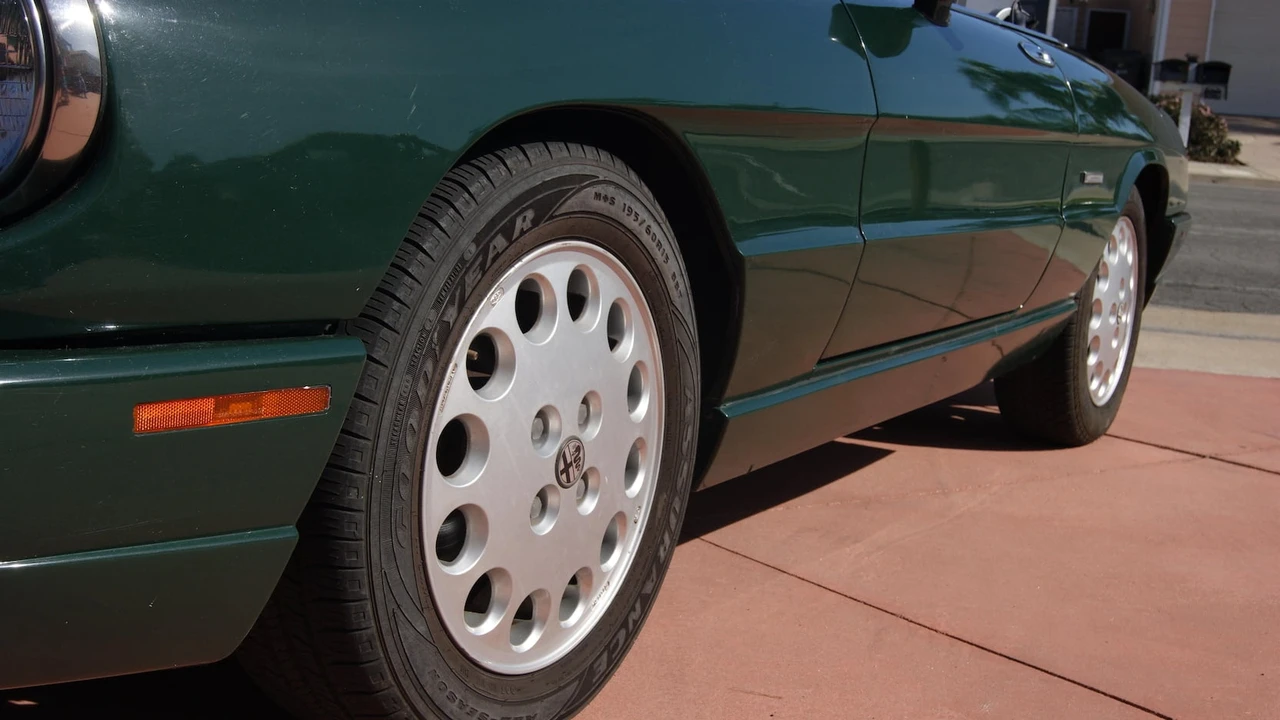 1992 Alfa Romeo Series 4 - Image 22 of 25