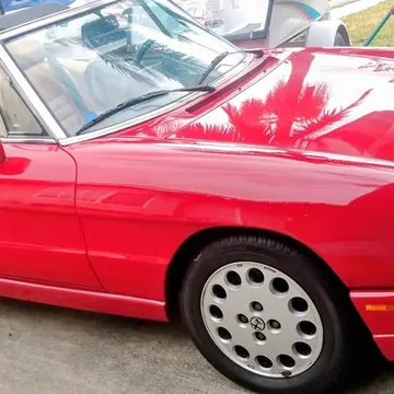 1992 Alfa Romeo Spider Veloce Automatic