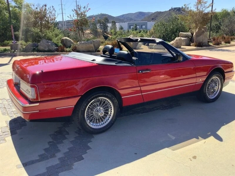 1992 Cadillac Allante - Image 11 of 21