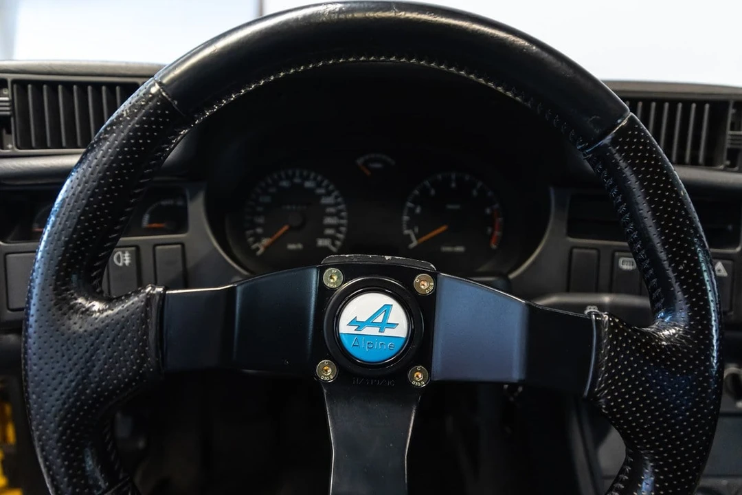1992 Alpine - Image 29 of 30