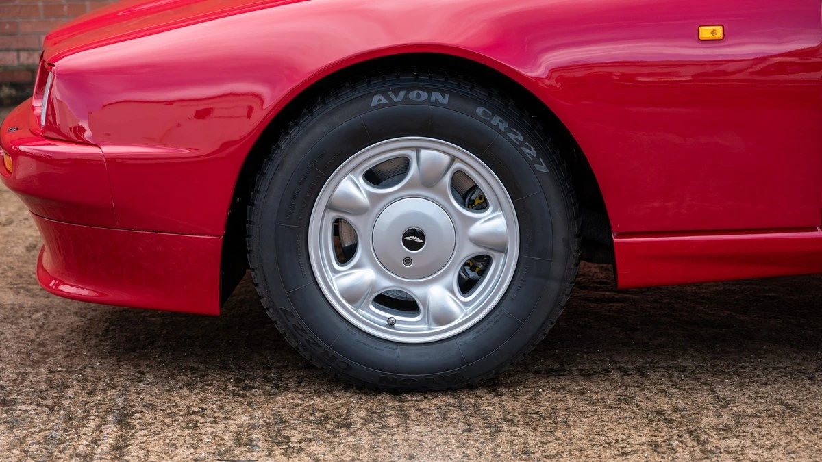 1992 Aston Martin Virage - Image 13 of 30