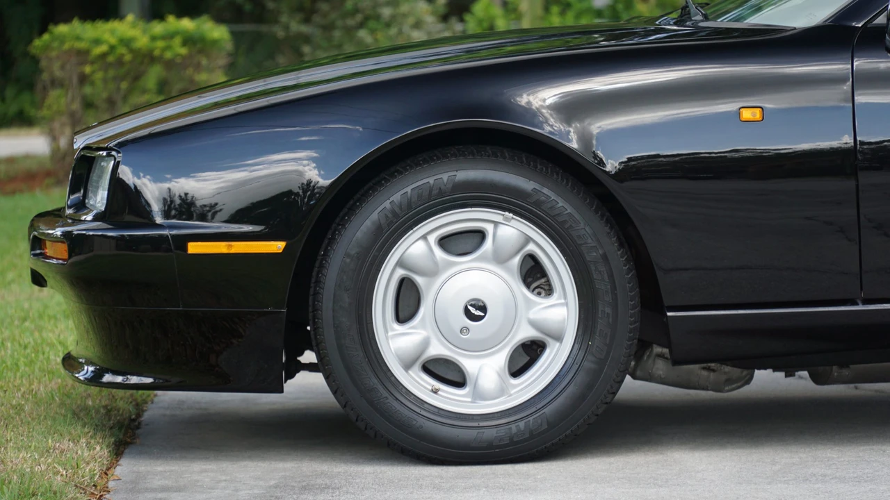 1992 Aston Martin Virage - Image 25 of 31
