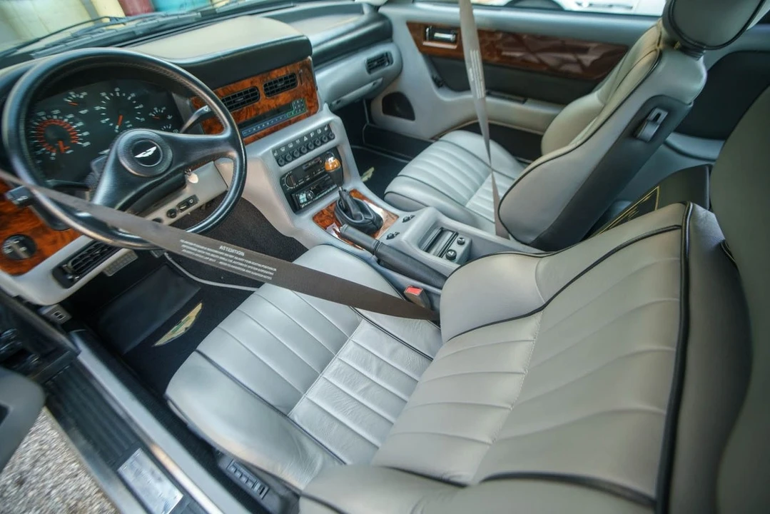 1992 Aston Martin Virage - Image 14 of 31
