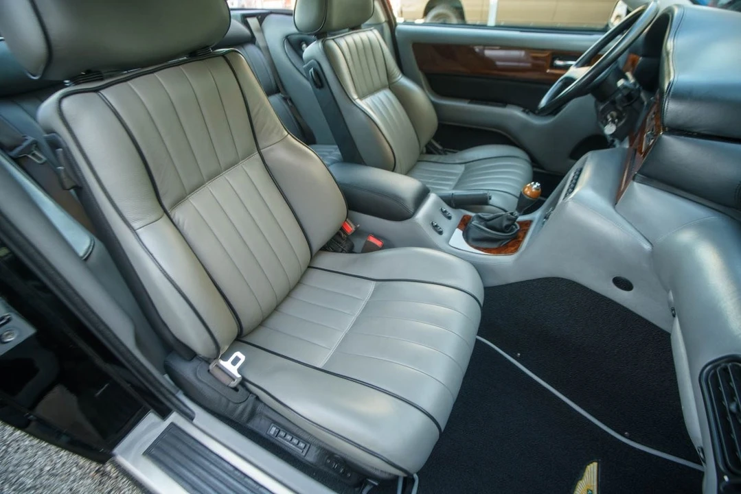 1992 Aston Martin Virage - Image 15 of 31
