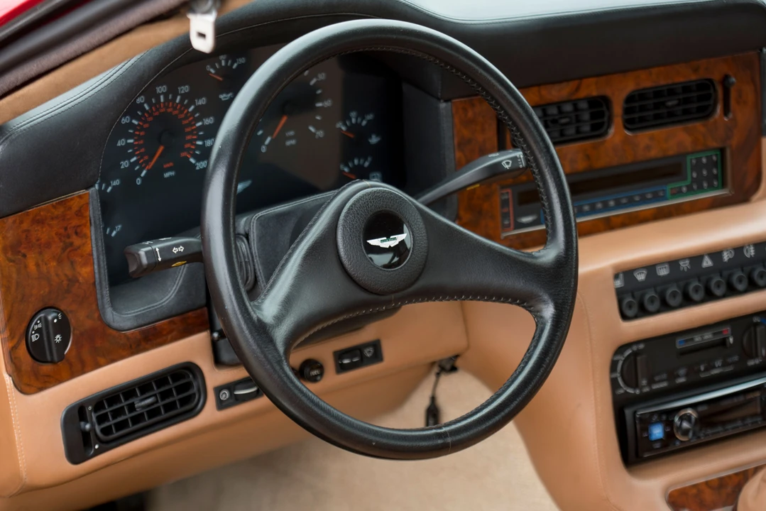 1992 Aston Martin Virage - Image 22 of 23