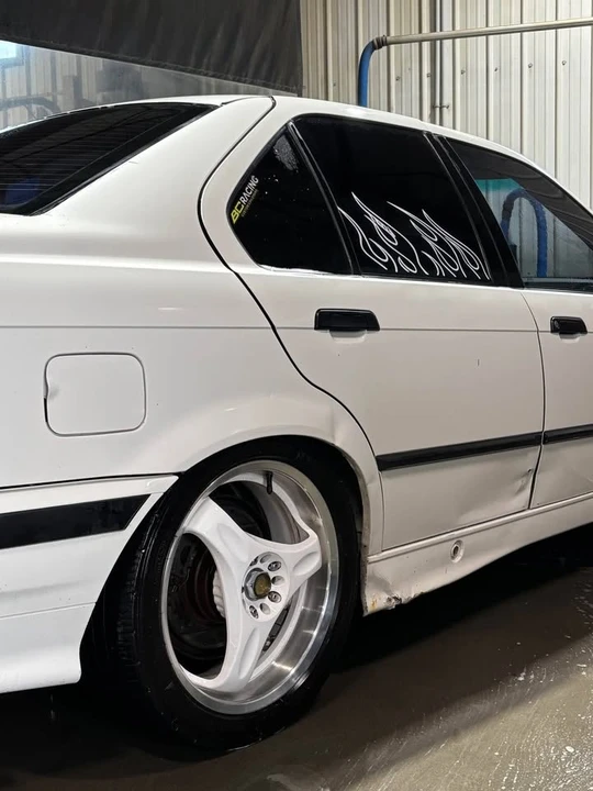 1992 BMW E36 3 Series - Image 4 of 9