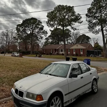 1992 BMW 3 Series 318i Sedan