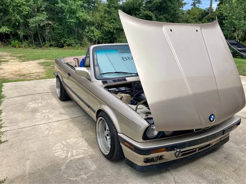 1992 BMW 3 Series 325i Convertible 2D