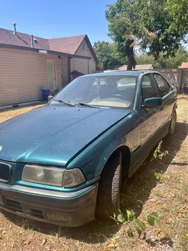 1992 BMW 3 Series 325i Sedan 4D
