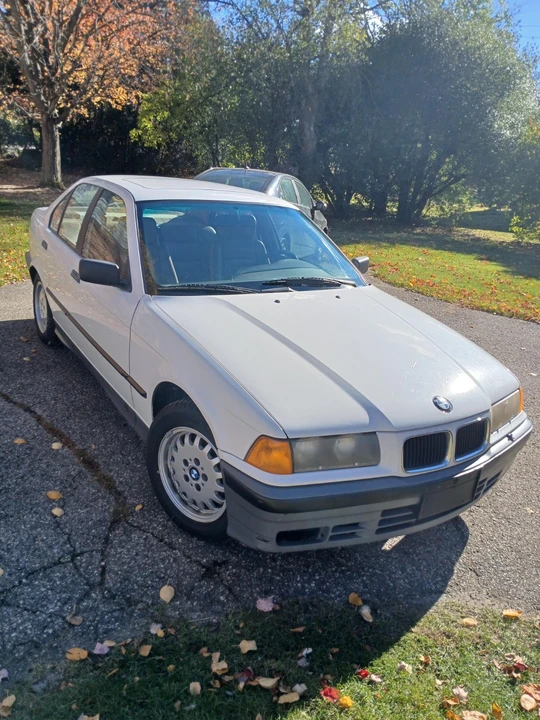 1992 BMW E30 3 Series - Image 3 of 19