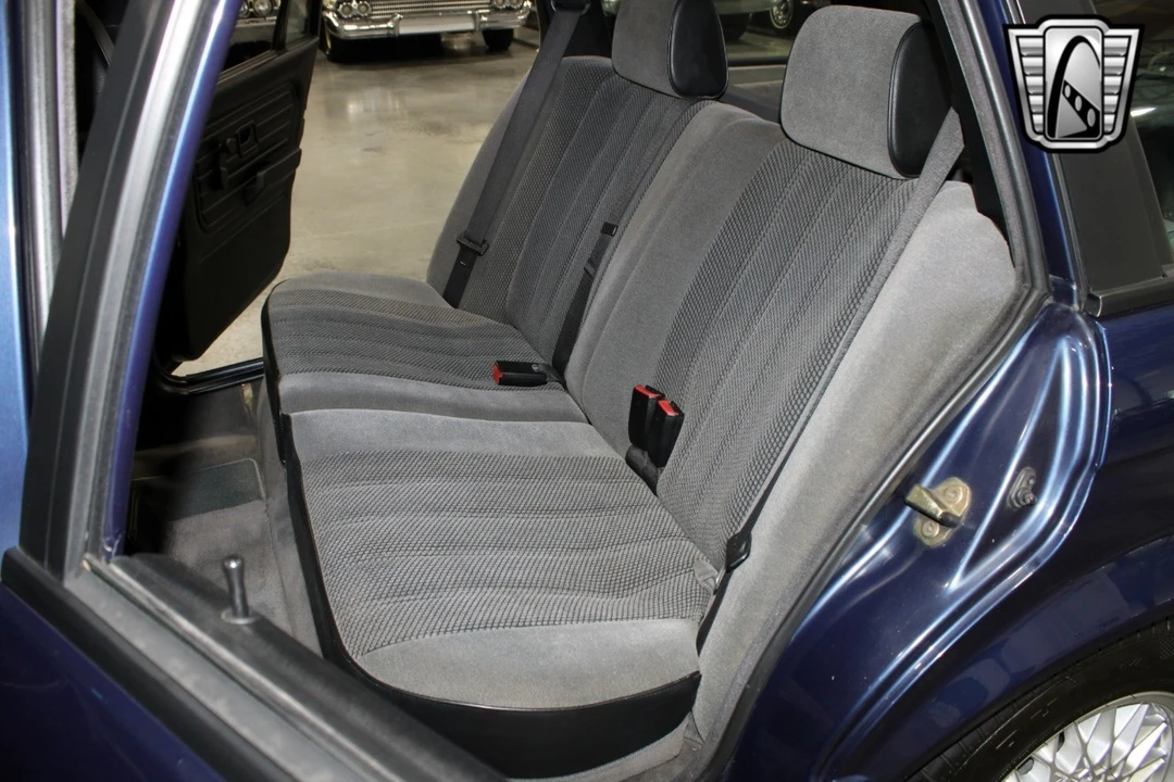 1992 BMW E30 3 Series - Image 10 of 12