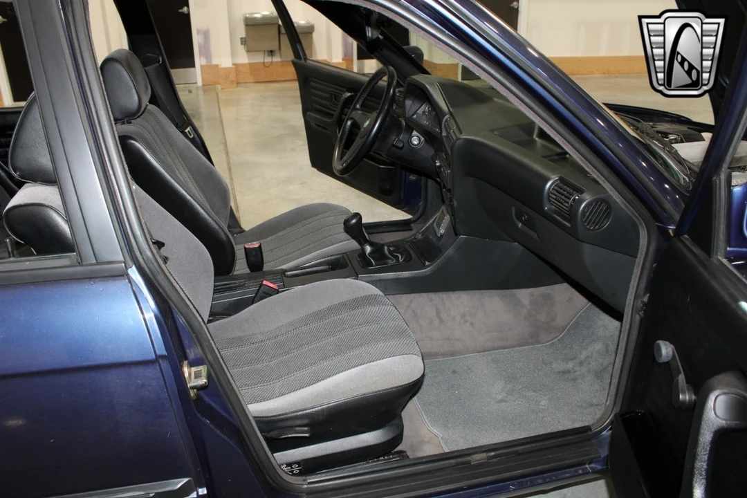 1992 BMW E30 3 Series - Image 9 of 12