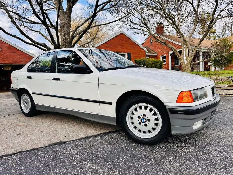 1992 BMW E36 3 Series - Image 2 of 13