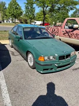 1992 BMW 325i Sedan