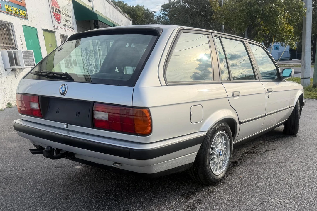 1992 BMW E30 3 Series - Image 4 of 31