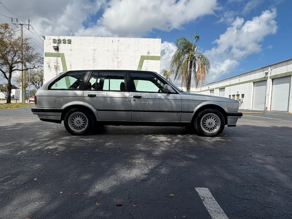 1992 BMW E30 3 Series - Image 12 of 31