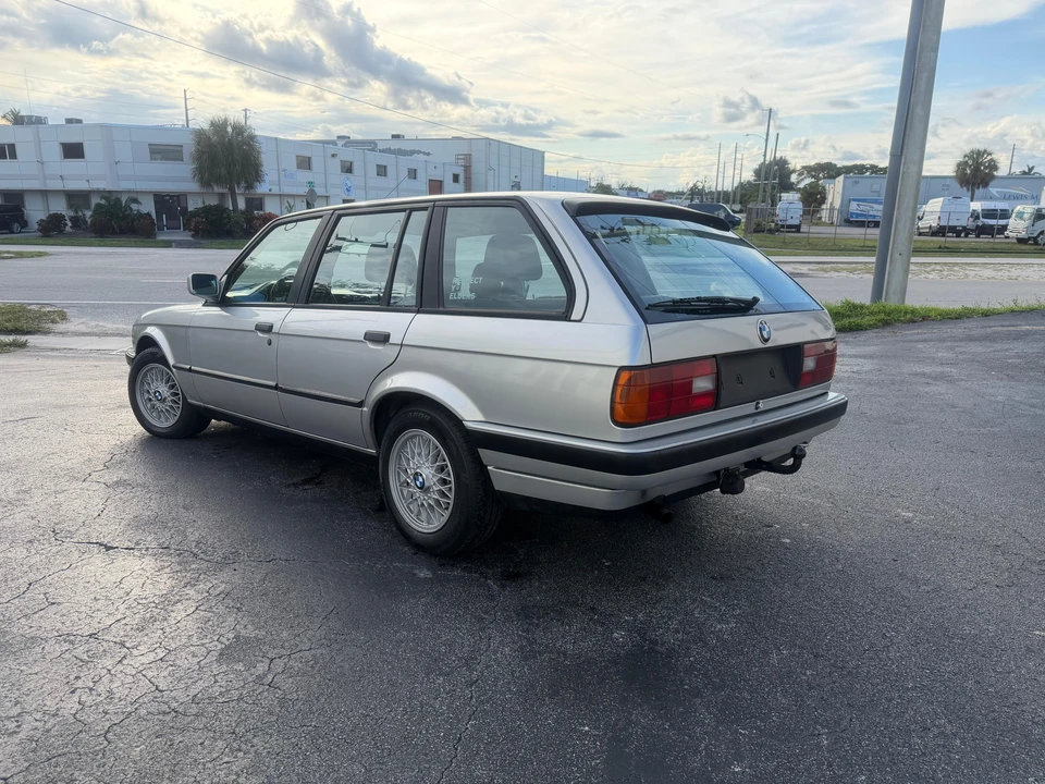 1992 BMW E30 3 Series - Image 10 of 31