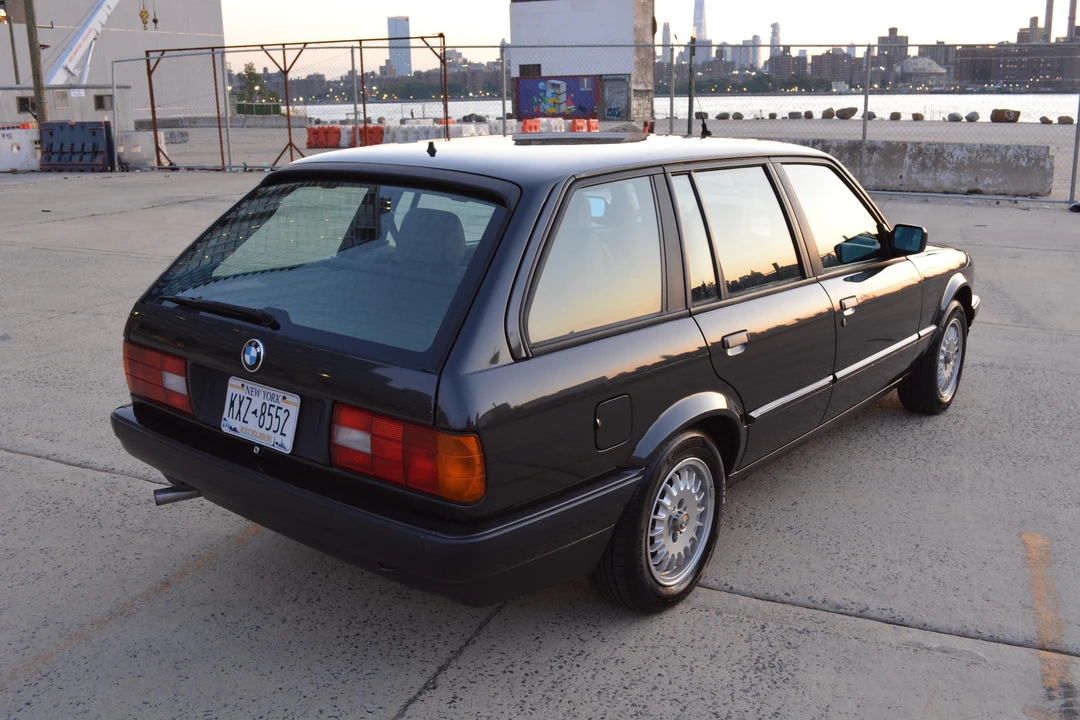 1992 BMW E30 3 Series - Image 14 of 31