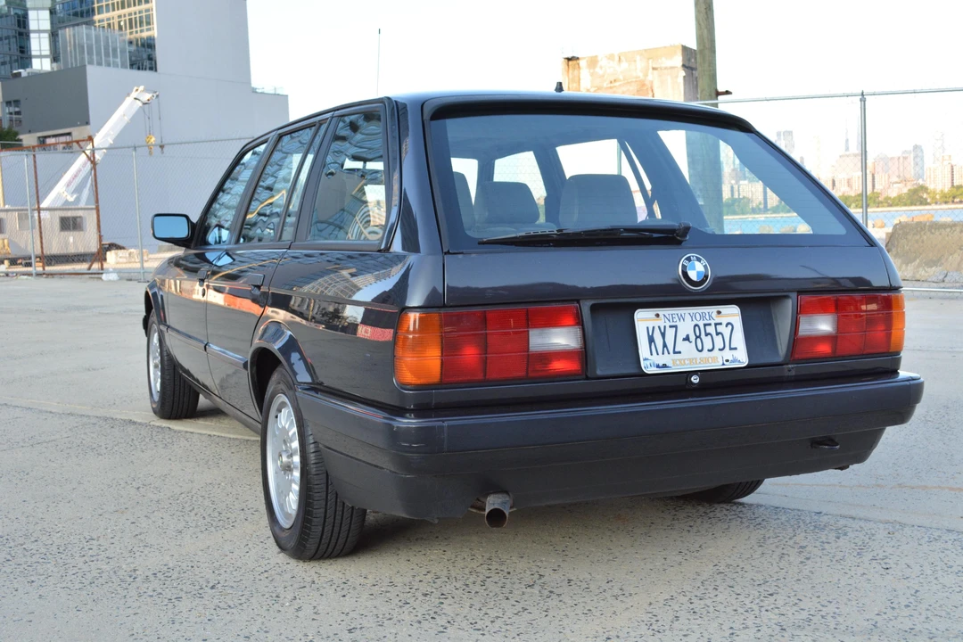 1992 BMW E30 3 Series - Image 12 of 31