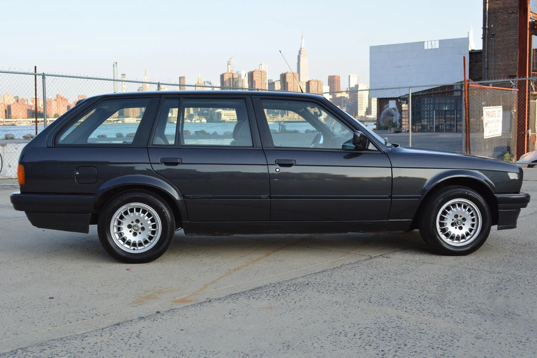1992 BMW E30 3 Series - Image 3 of 31
