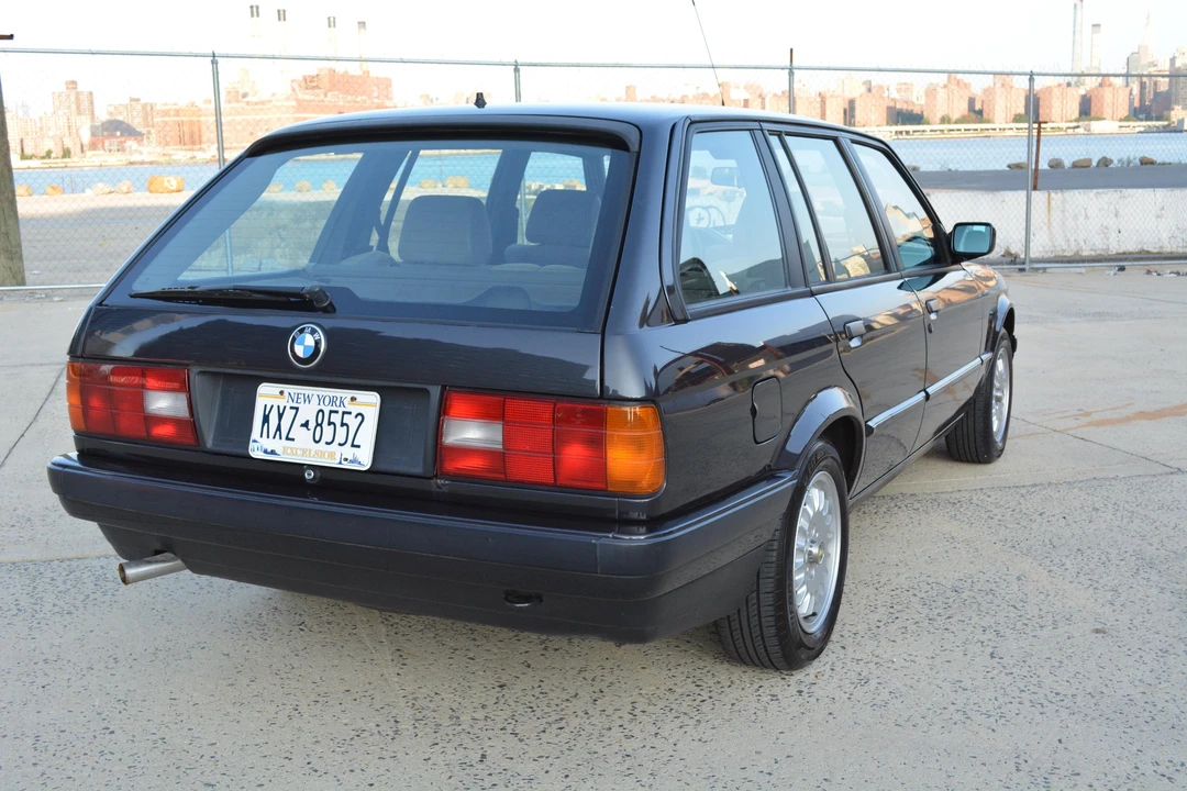1992 BMW E30 3 Series - Image 13 of 31