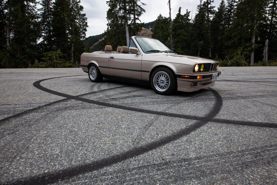 1992 BMW E30 3 Series - Image 9 of 31
