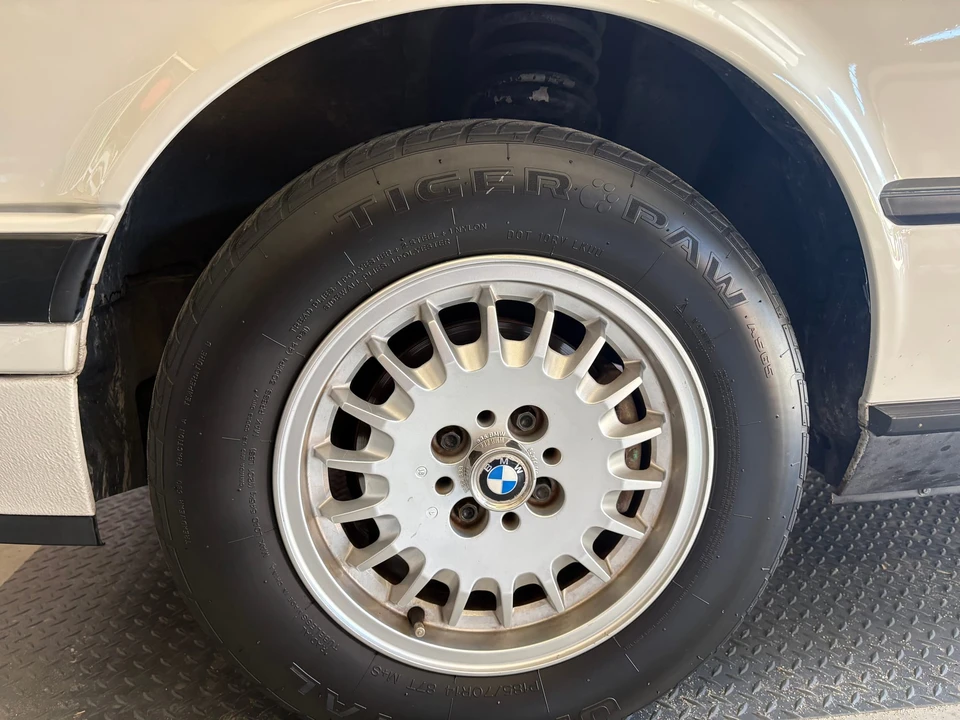 1992 BMW E30 3 Series - Image 26 of 31
