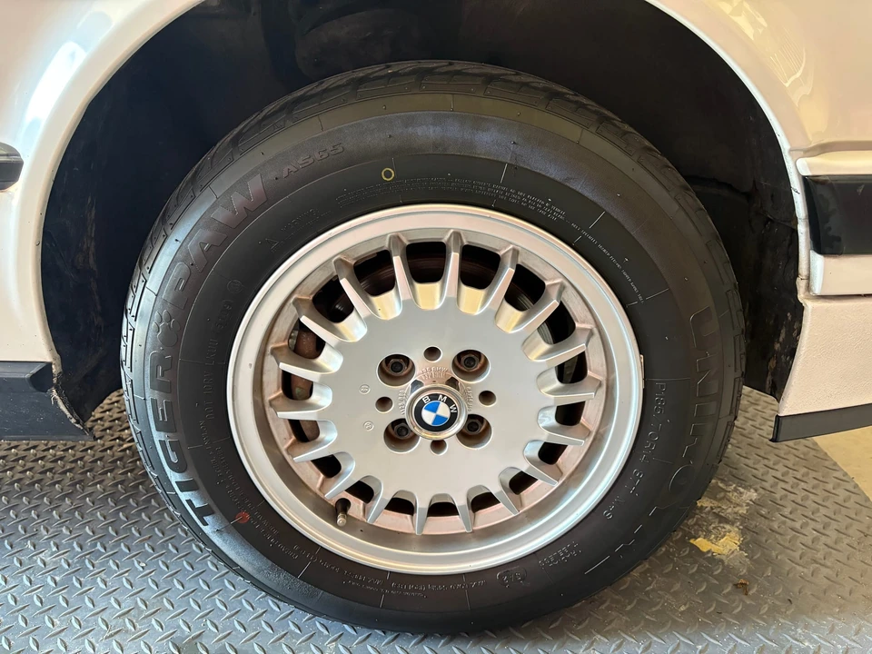 1992 BMW E30 3 Series - Image 25 of 31