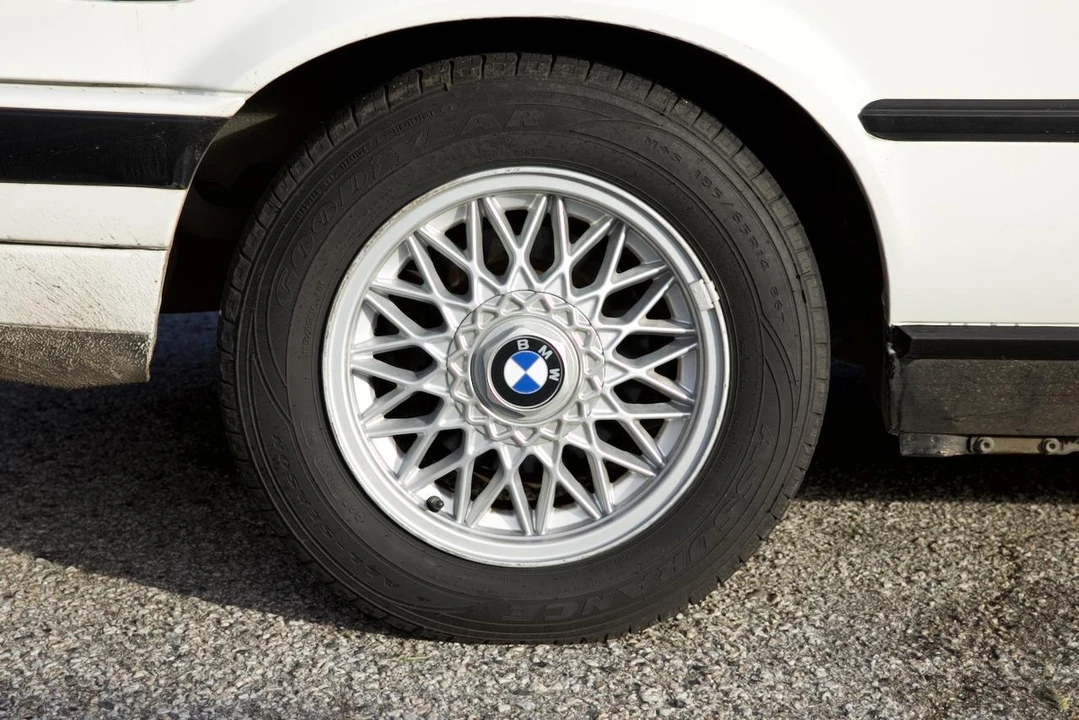 1992 BMW E30 3 Series - Image 30 of 31