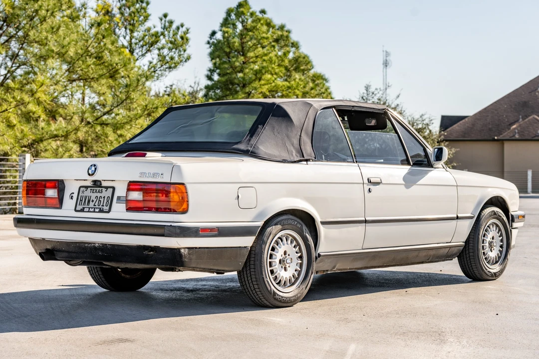 1992 BMW E30 3 Series - Image 11 of 31