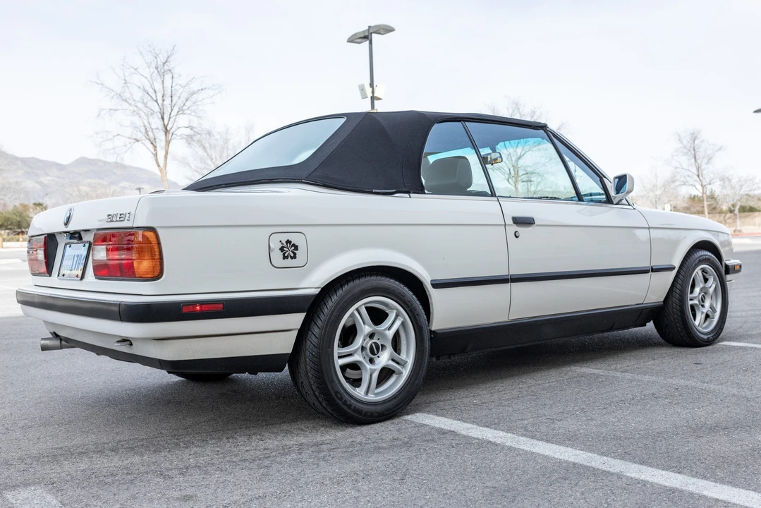1992 BMW E30 3 Series - Image 9 of 31