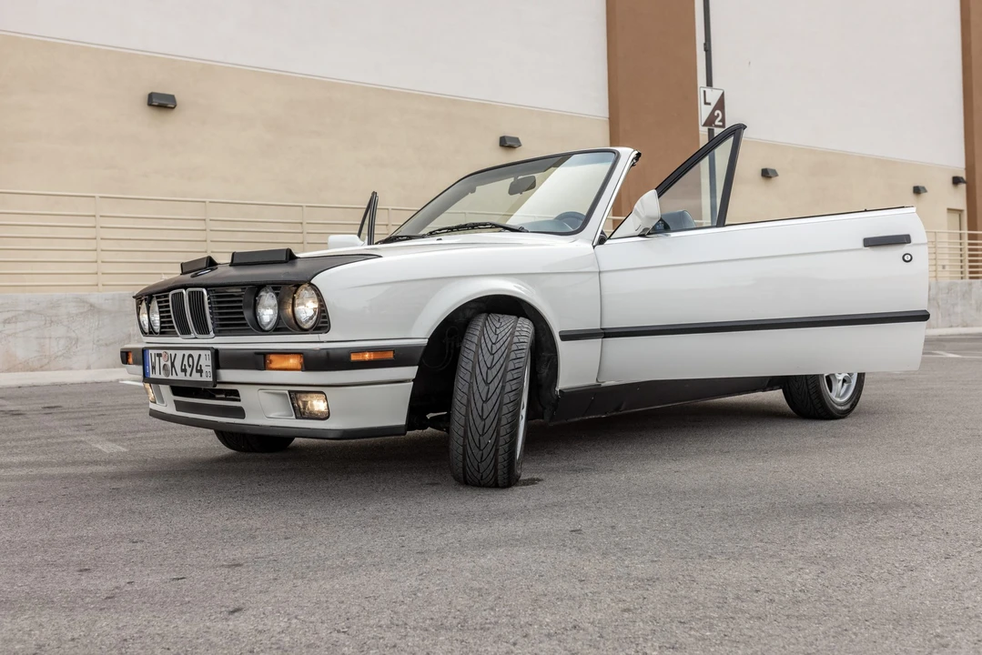 1992 BMW E30 3 Series - Image 20 of 31